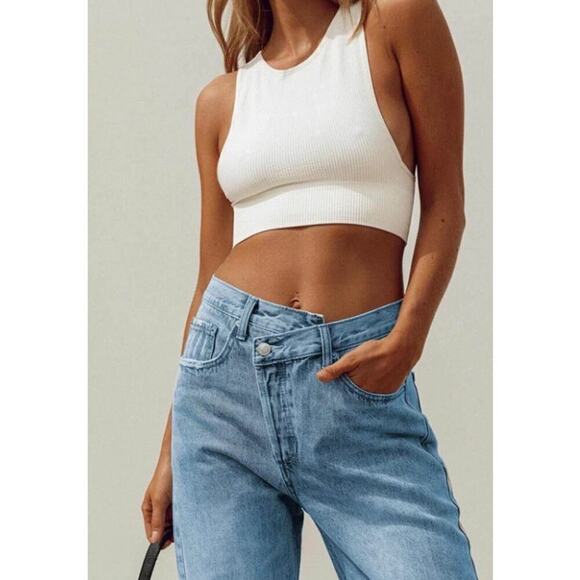 Princess Polly Asymmetrical Straightleg Light Wash Jeans Button Fly Size 2 - Picture 1 of 6